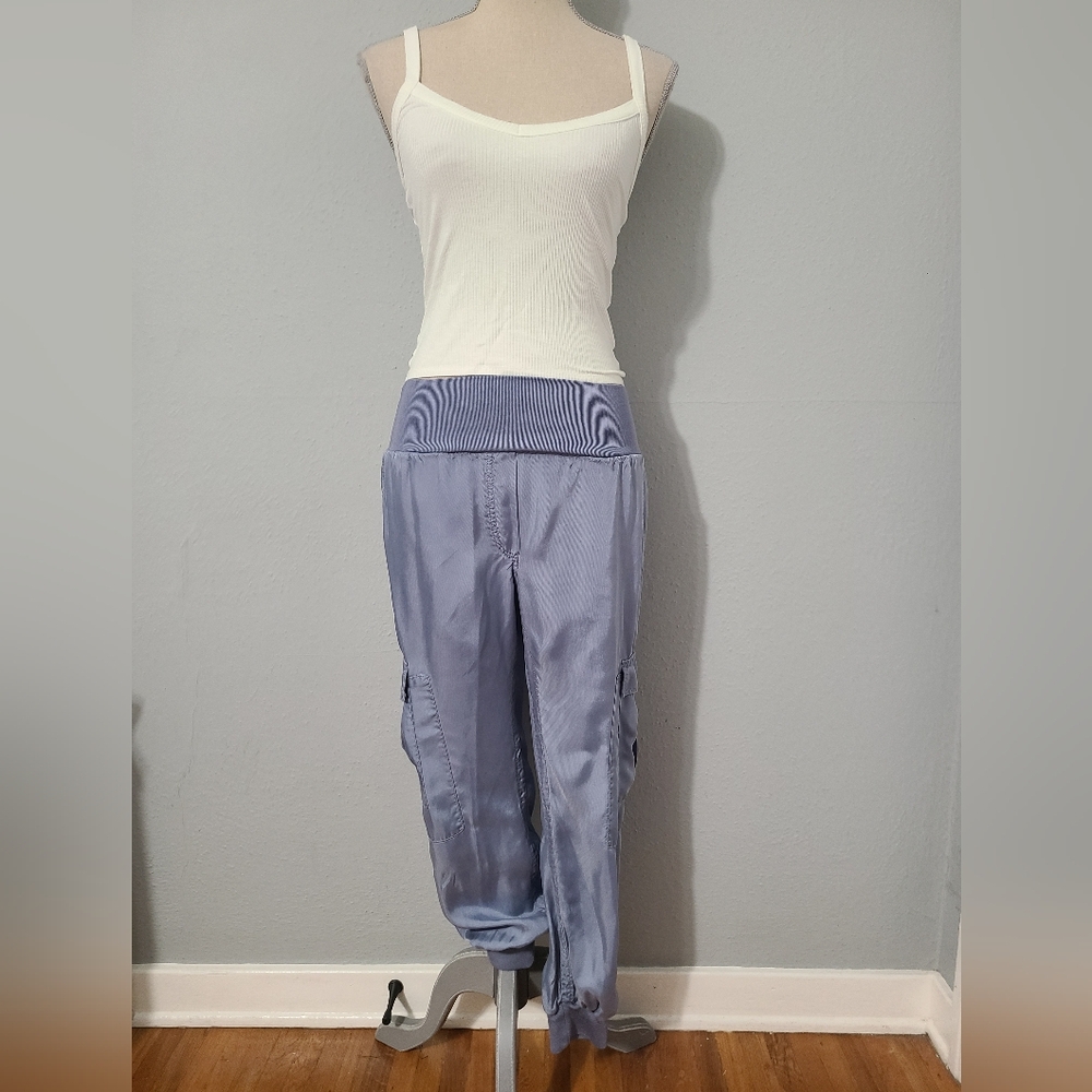 Cinq A Sept Tous Les Jours Giles Satin Jogger Pants in‎ Stonewash Size XS